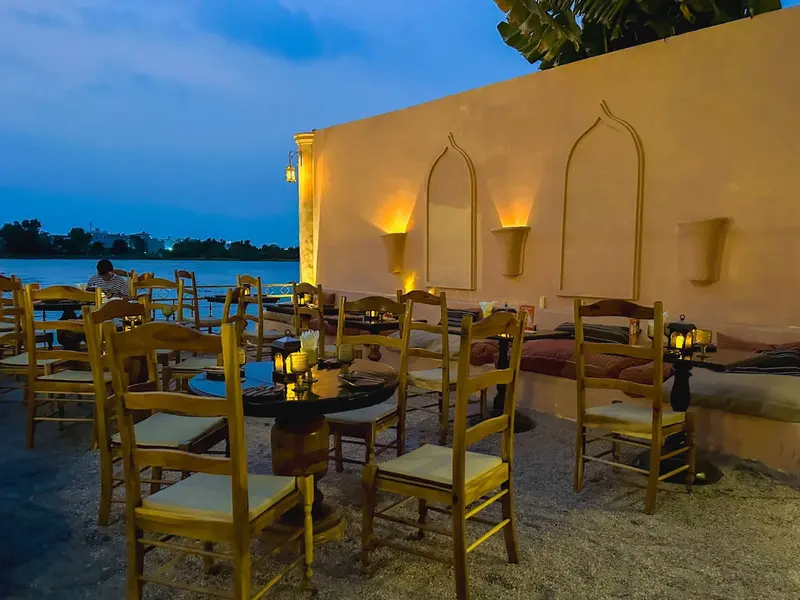 Khám phá không gian thơ mộng và độc đáo của Nhà hàng Alibaba Kitchen&Bar