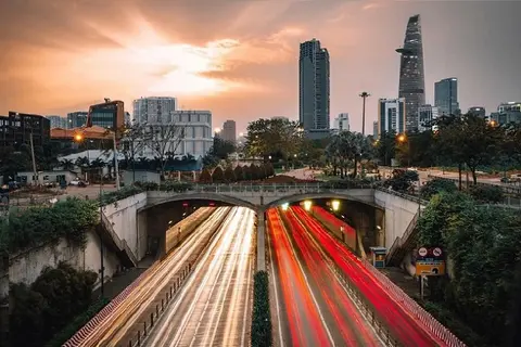 Khám Phá Những Vẻ Đẹp Sài Gòn Về Đêm