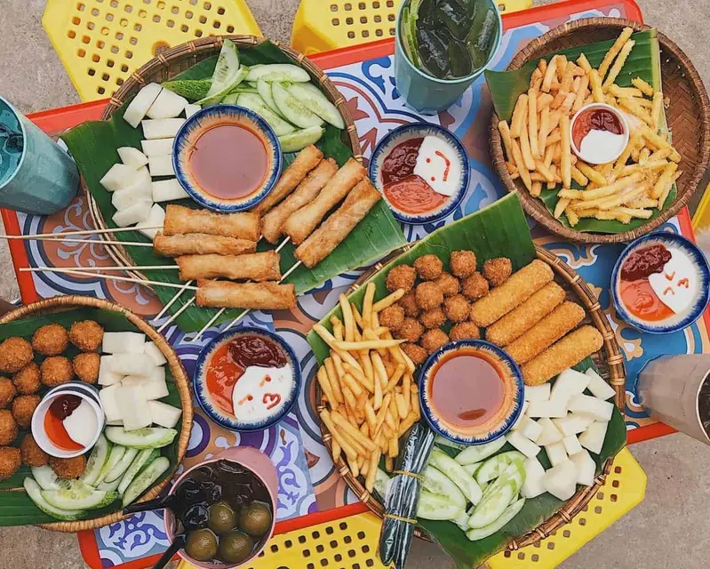 Sài Gòn Ăn gì? Top món ngon đường phố